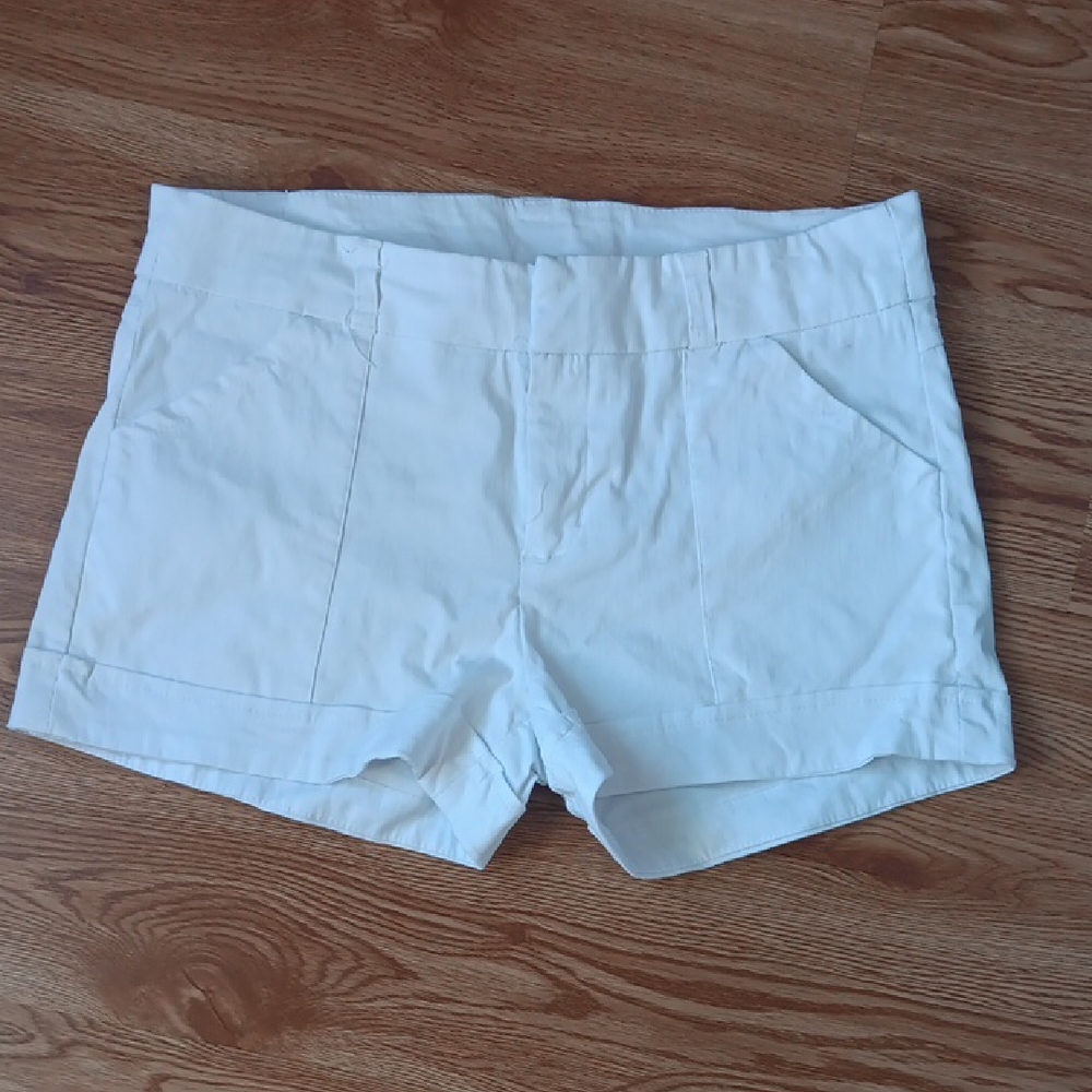 Joe B. by Joe Benbasset Womens White Shorts Size L